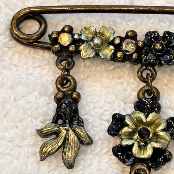 Vintage safety pin flower brooch - Picture 7 of 10
